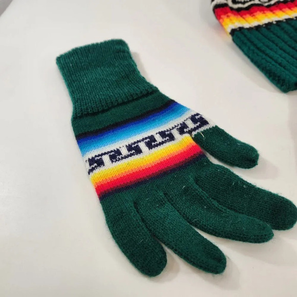 Geometric Beanie  & Gloves Sets Hand Knit Matching OS - Picture 2 of 12